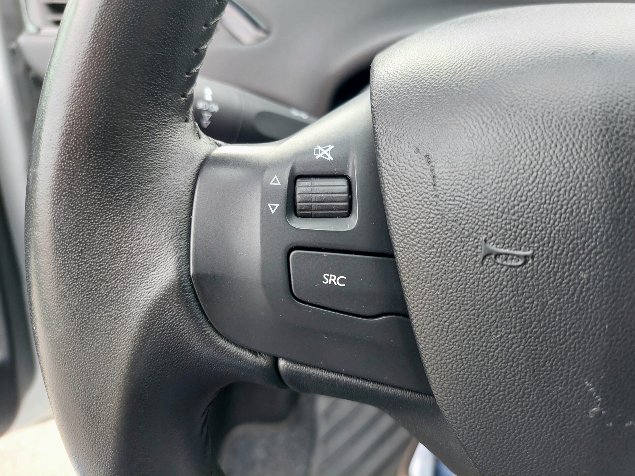 PEUGEOT 208 1.2 Pure Tech Signature 5p – 2019