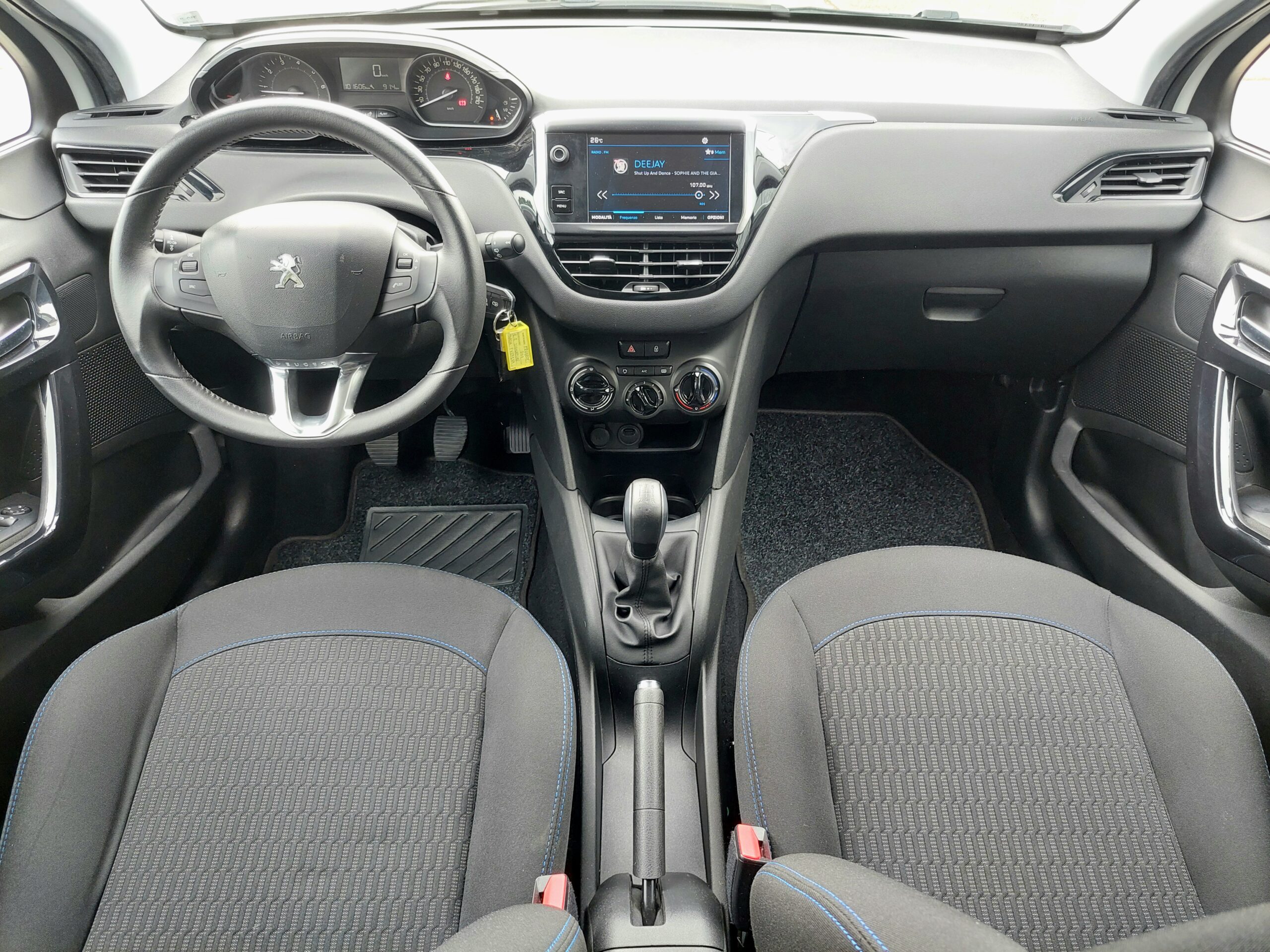 PEUGEOT 208 1.2 Pure Tech Signature 5p – 2019