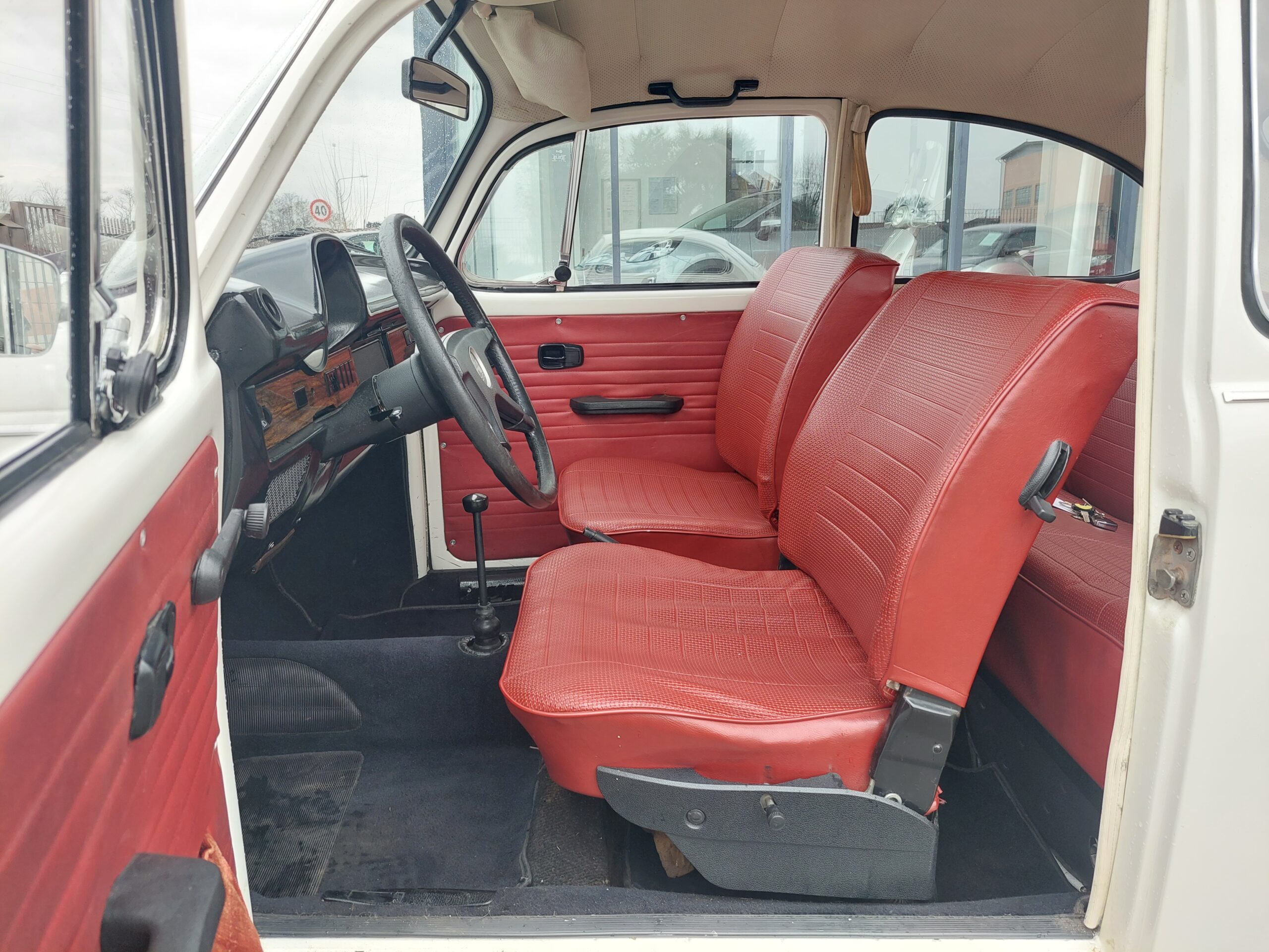 VOLKSWAGEN Maggiolone 1.2 1303 – 1974