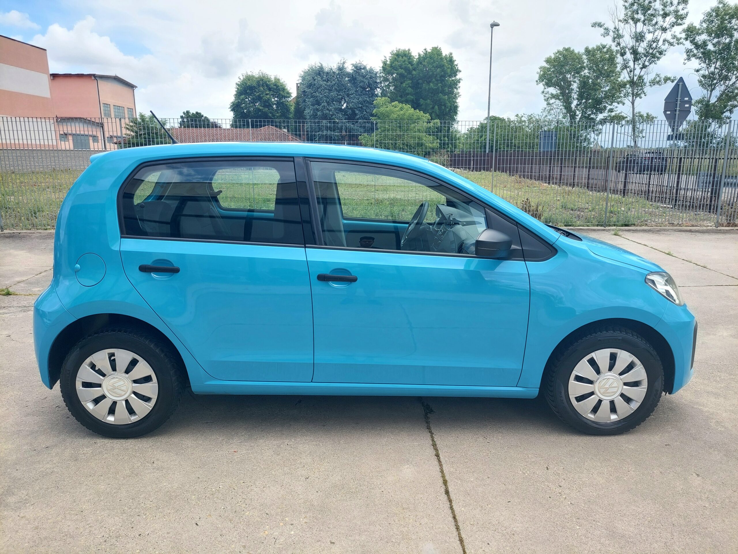 VOLKSWAGEN up! 5p. 1.0 Take up! BMT – 2020