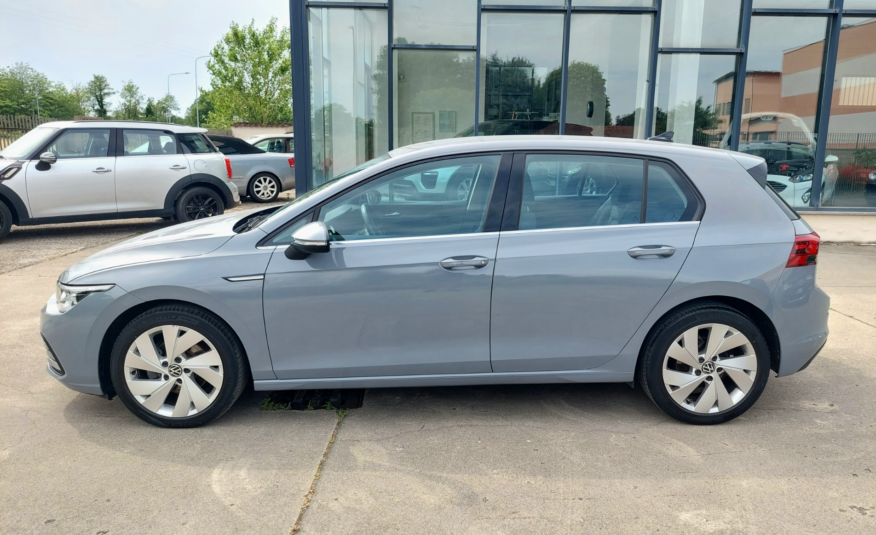 VOLKSWAGEN Golf 1.5 TGI DSG Style – 2020