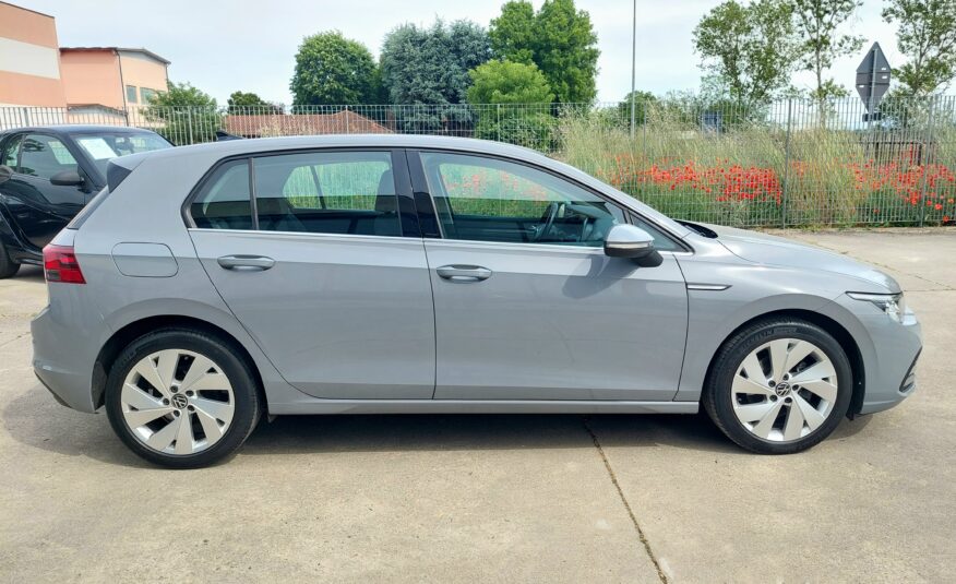 VOLKSWAGEN Golf 1.5 TGI DSG Style – 2020