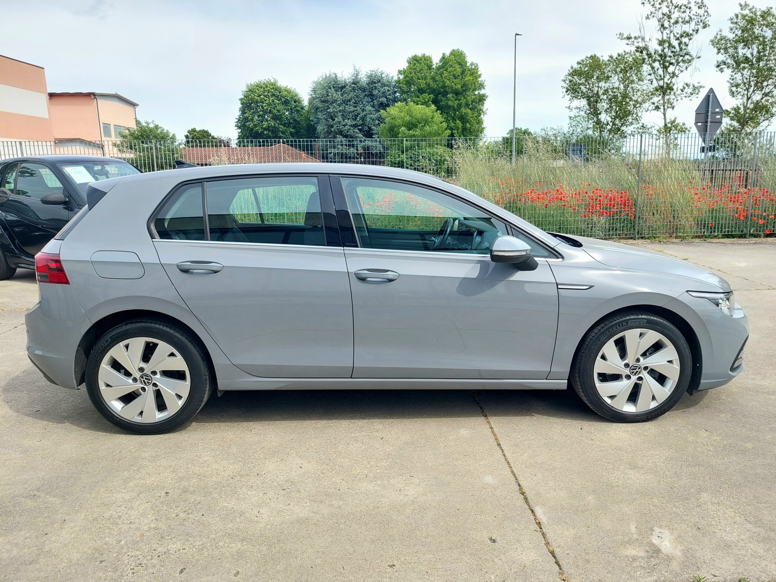 VOLKSWAGEN Golf 1.5 TGI DSG Style – 2020