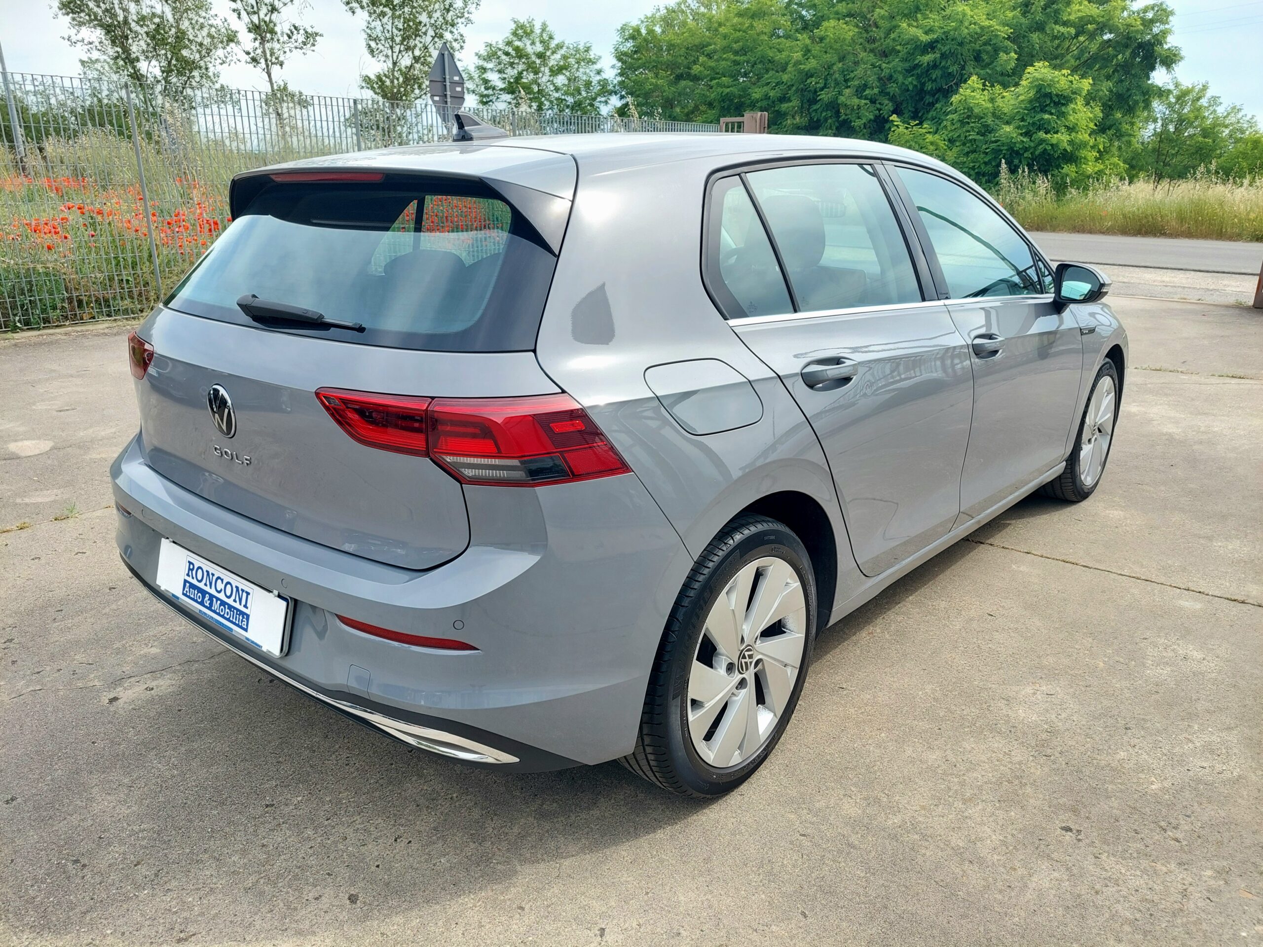 VOLKSWAGEN Golf 1.5 TGI DSG Style – 2020