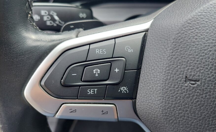 VOLKSWAGEN Golf 1.5 TGI DSG Style – 2020