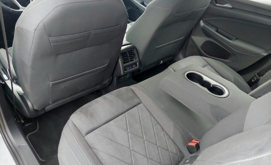 VOLKSWAGEN Golf 1.5 TGI DSG Style – 2020
