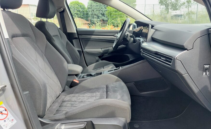 VOLKSWAGEN Golf 1.5 TGI DSG Style – 2020