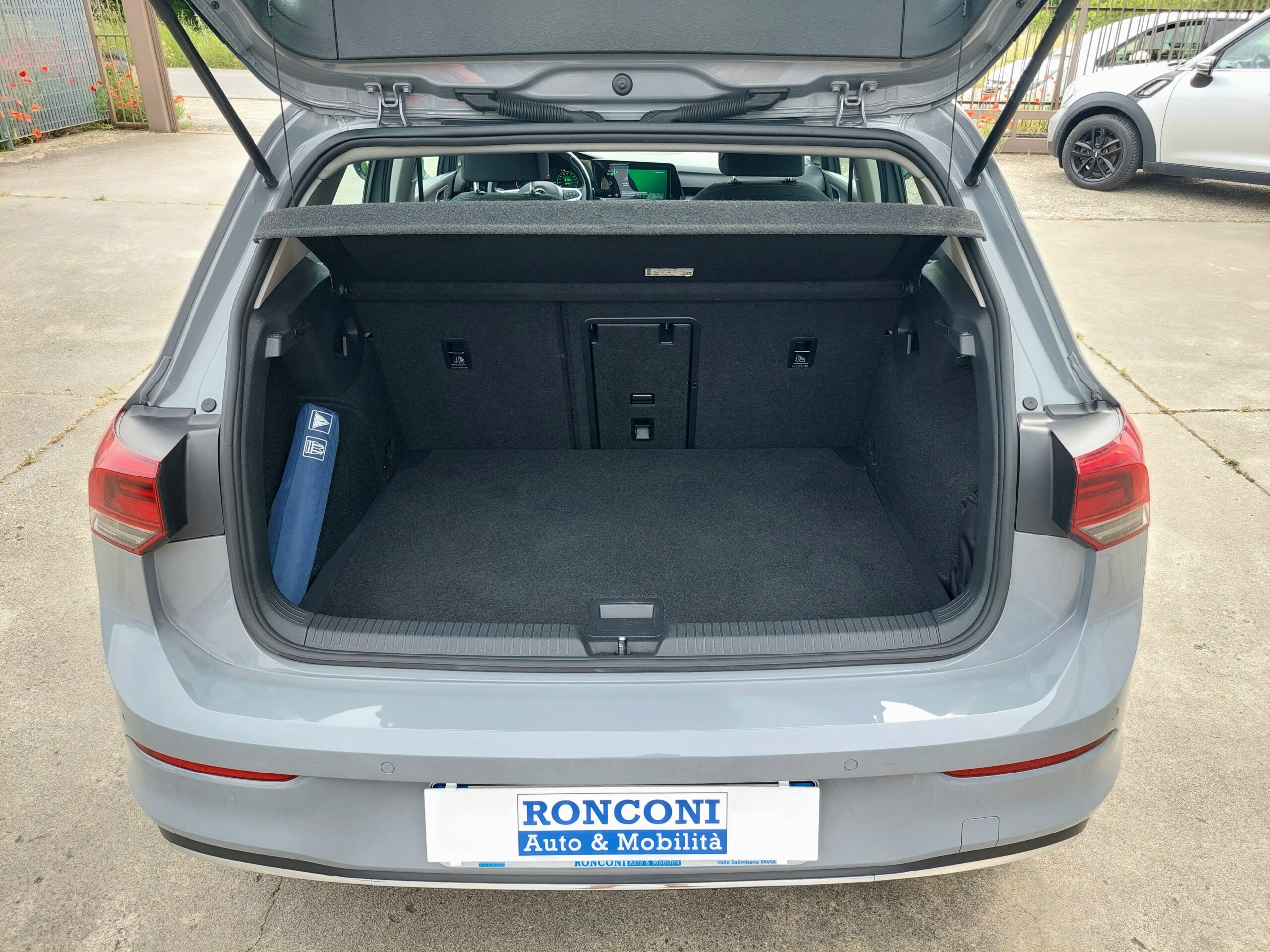 VOLKSWAGEN Golf 1.5 TGI DSG Style – 2020