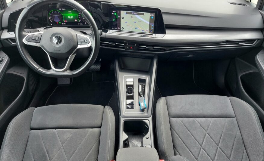 VOLKSWAGEN Golf 1.5 TGI DSG Style – 2020