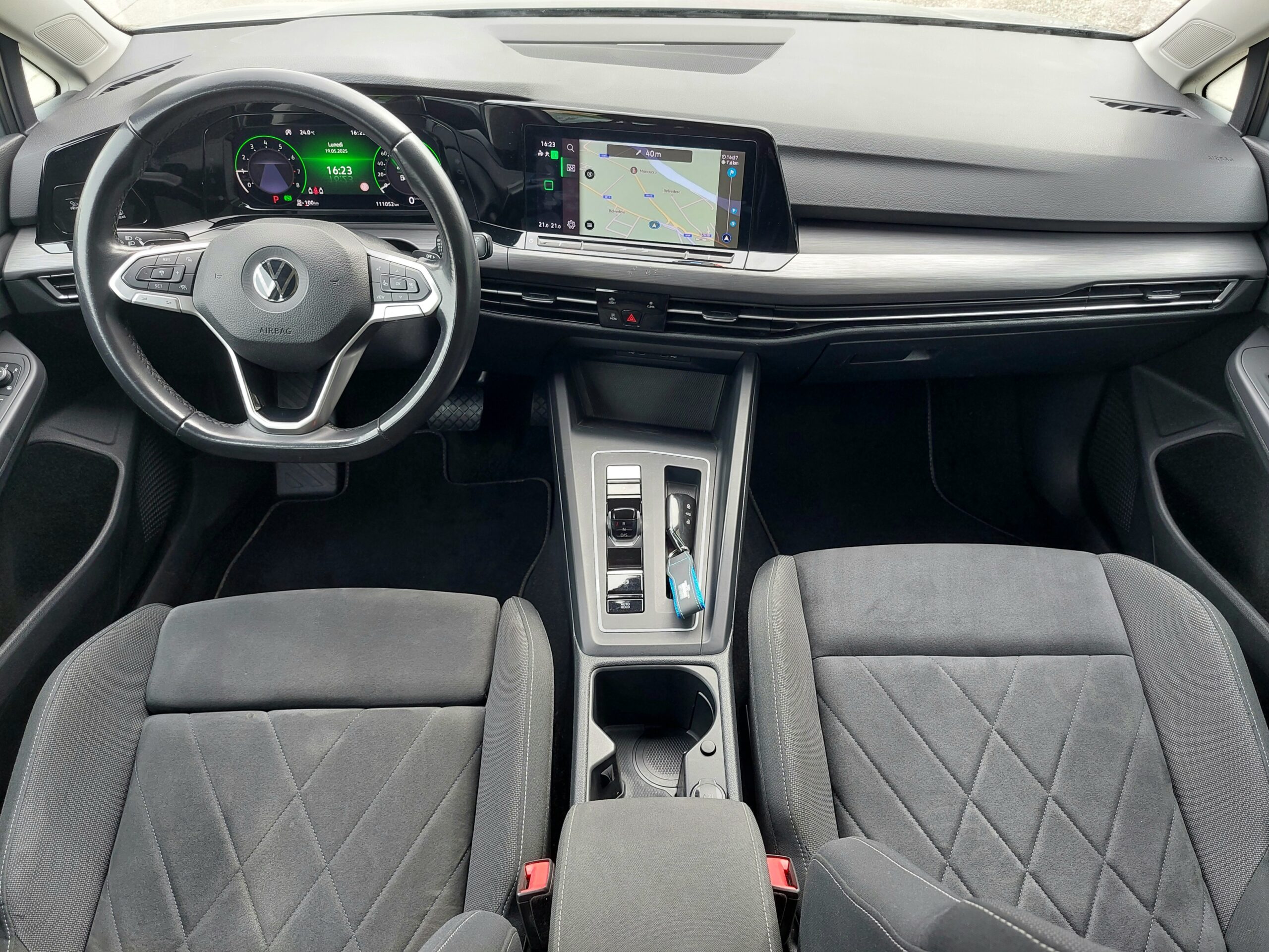 VOLKSWAGEN Golf 1.5 TGI DSG Style – 2020