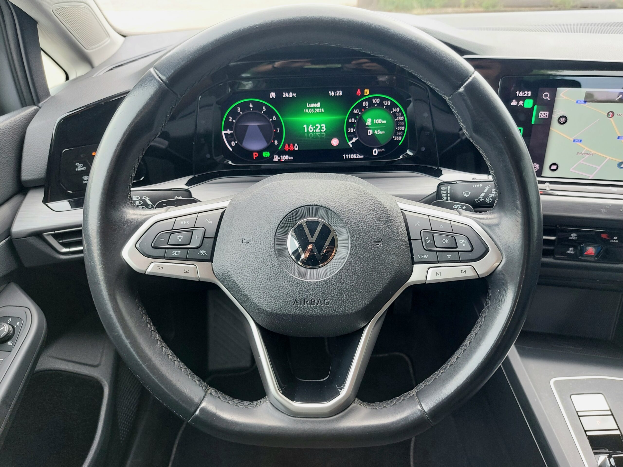 VOLKSWAGEN Golf 1.5 TGI DSG Style – 2020