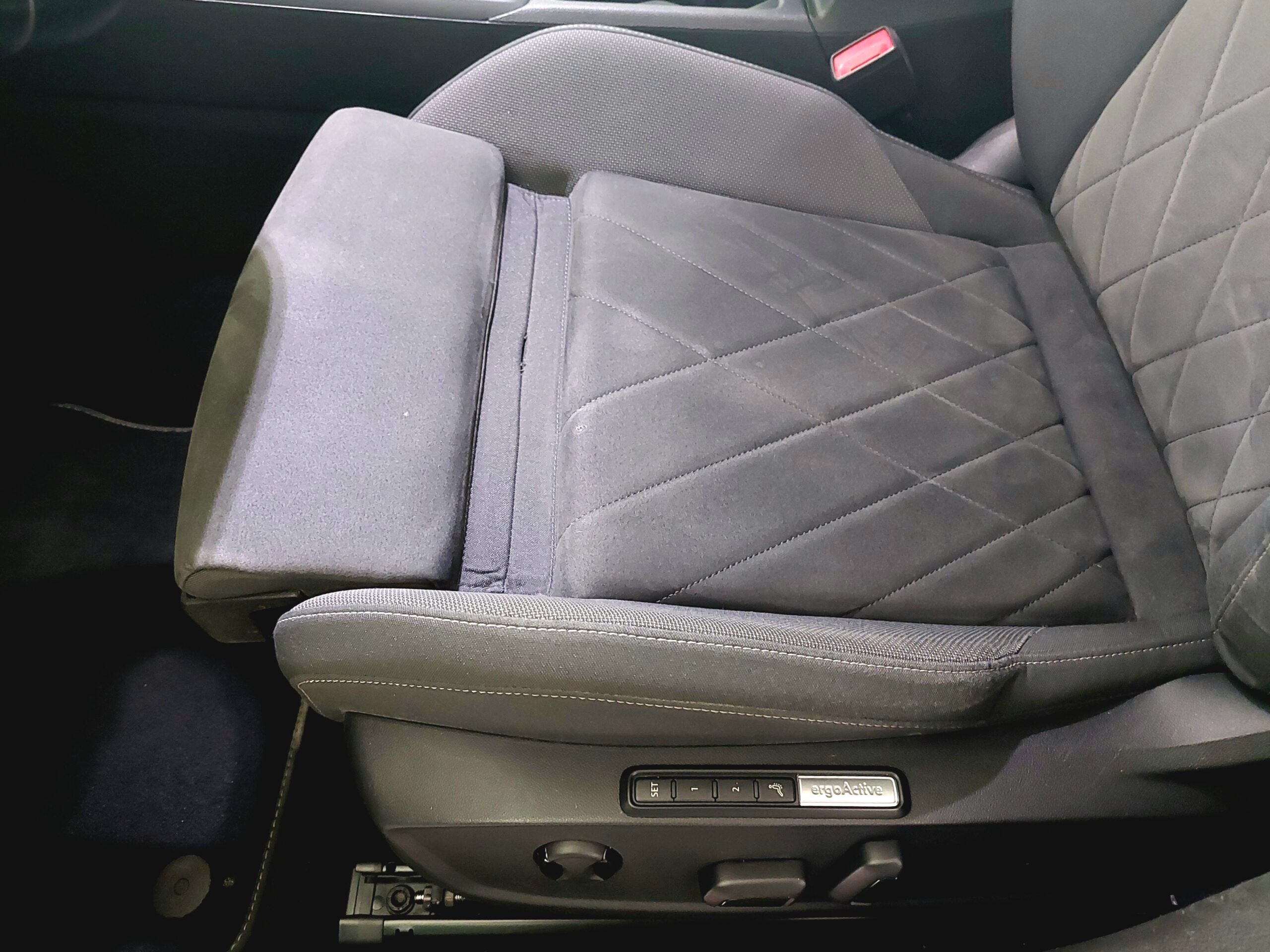 VOLKSWAGEN Golf 1.5 TGI DSG Style – 2020