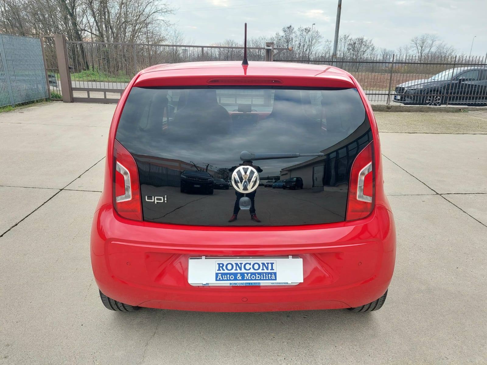 VOLKSWAGEN up! 1.0 ASG High up! 3p. – 2014