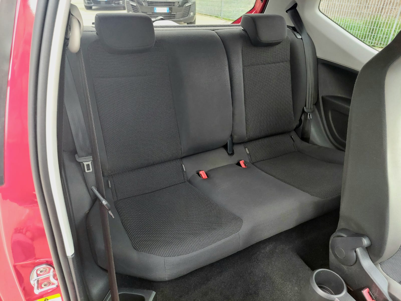 VOLKSWAGEN up! 1.0 ASG High up! 3p. – 2014