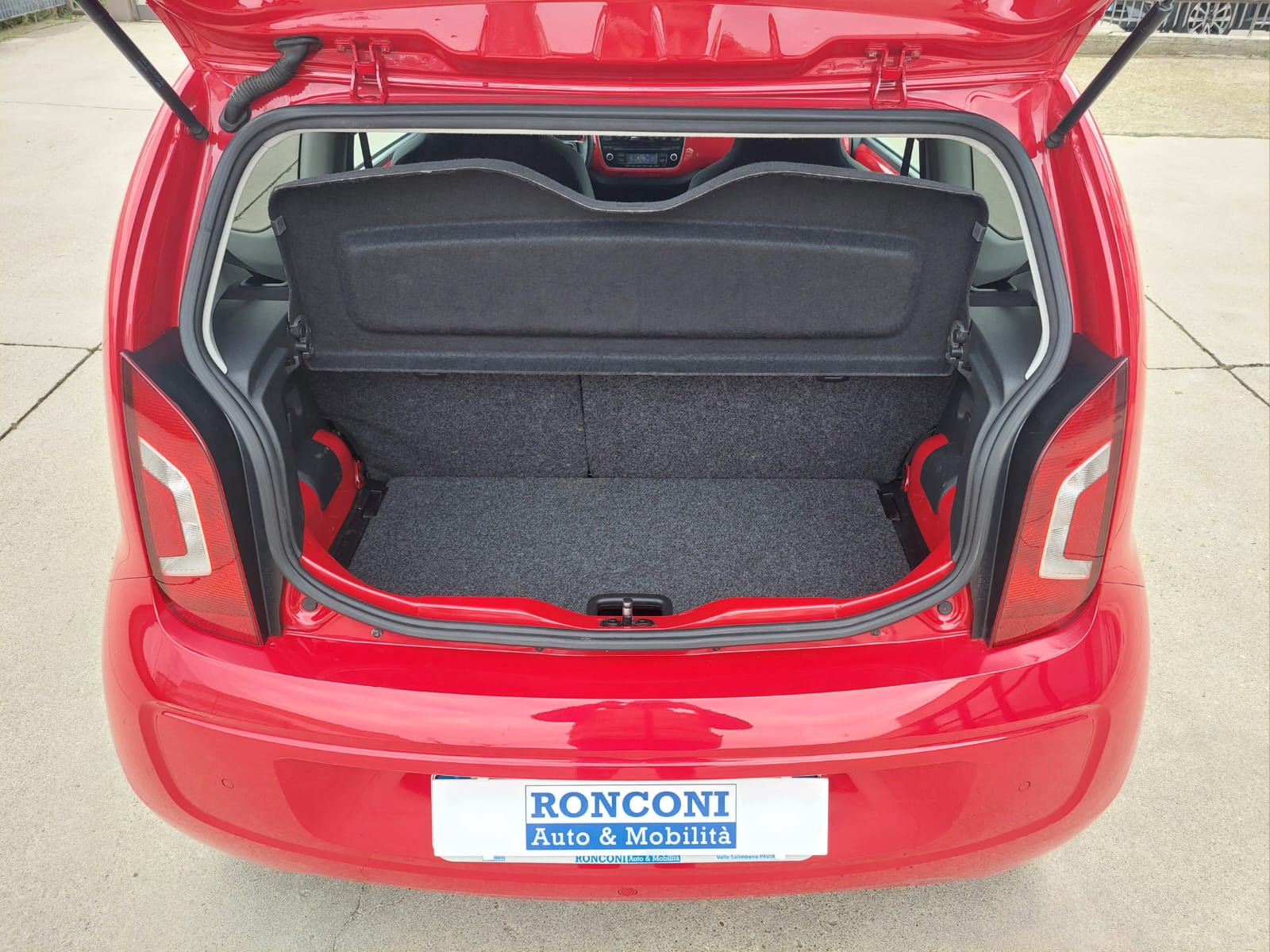 VOLKSWAGEN up! 1.0 ASG High up! 3p. – 2014