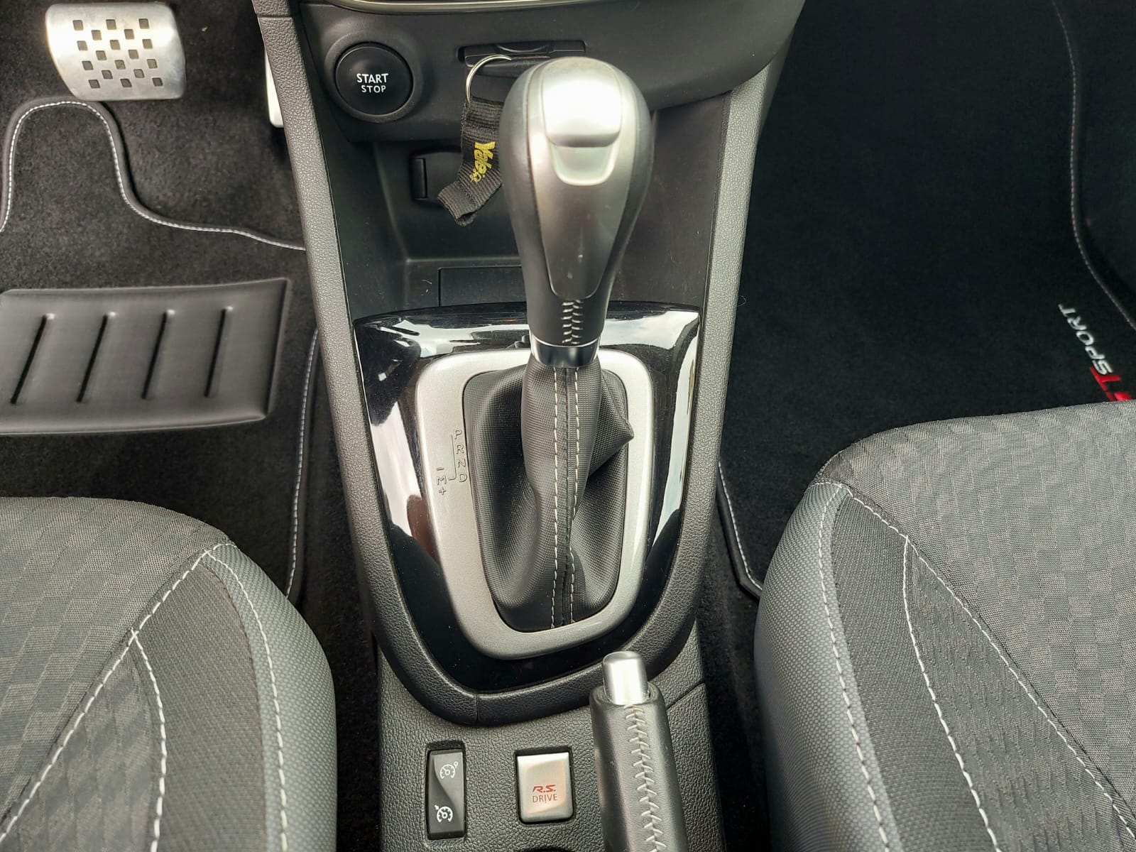 RENAULT Clio 1.2 TCe EDC 5p. GT – 2016