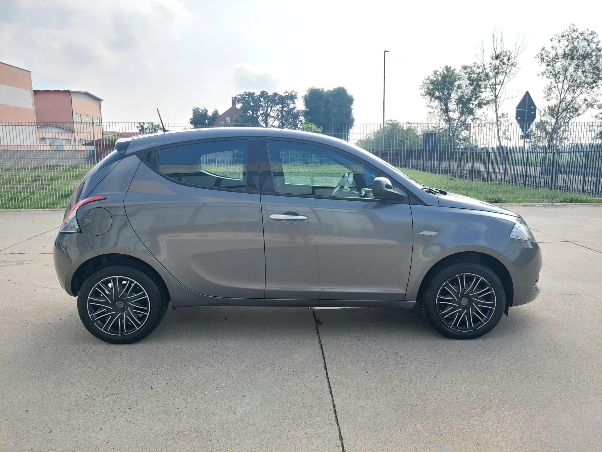 LANCIA Ypsilon 1.0 FireFly S&S Hybrid Silver Plus 5p. – 2023