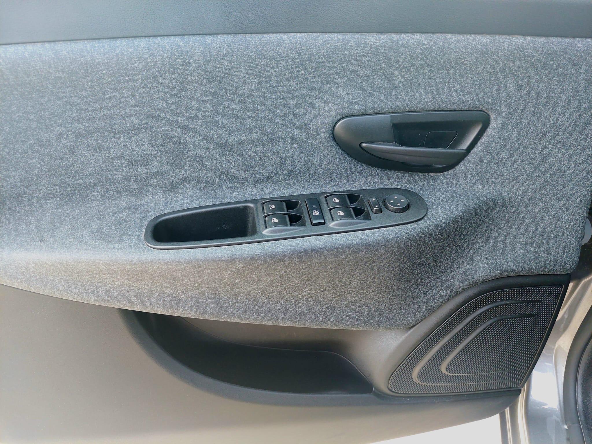 LANCIA Ypsilon 1.0 FireFly S&S Hybrid Silver Plus 5p. – 2023