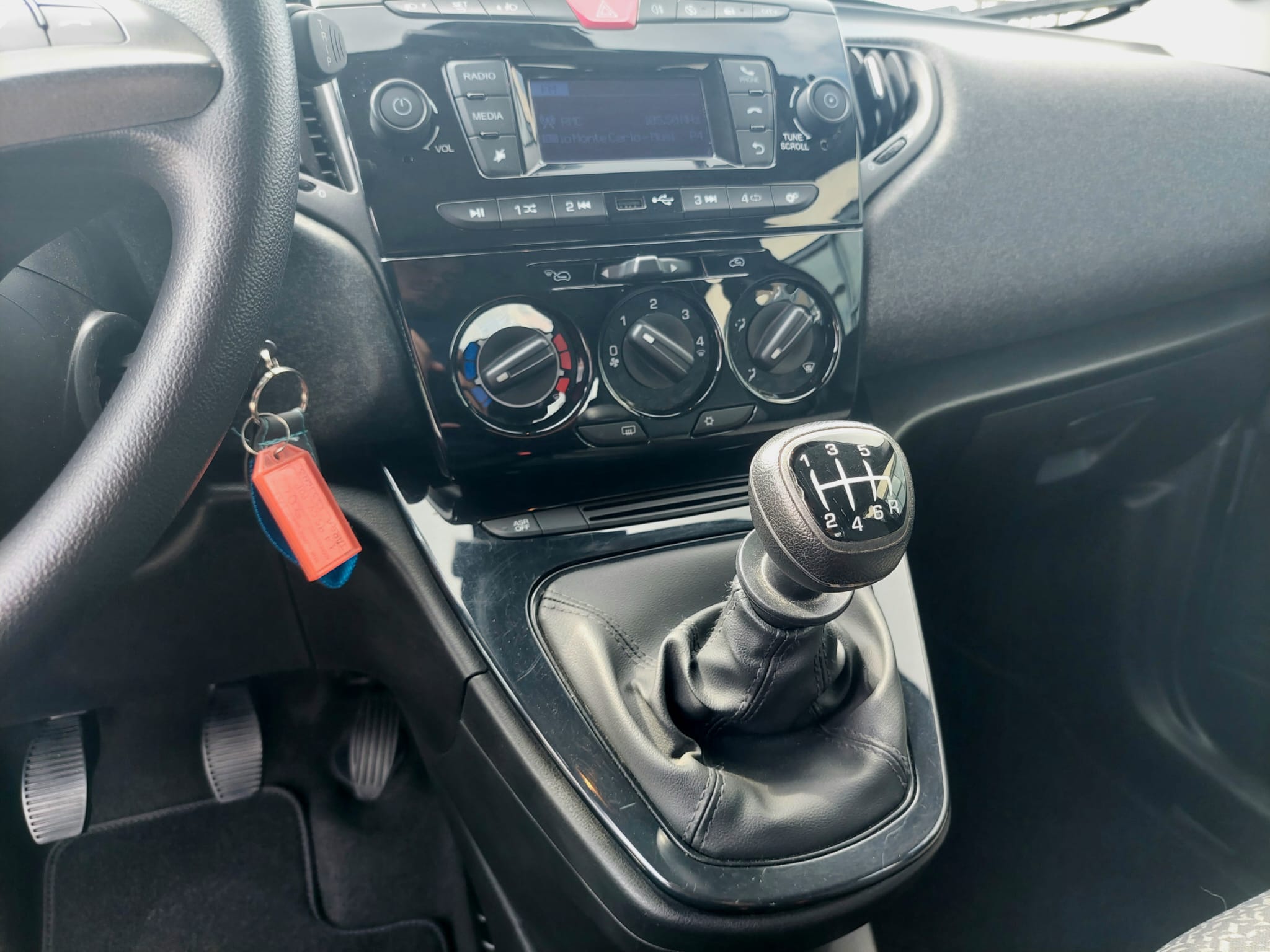 LANCIA Ypsilon 1.0 FireFly S&S Hybrid Silver Plus 5p. – 2023