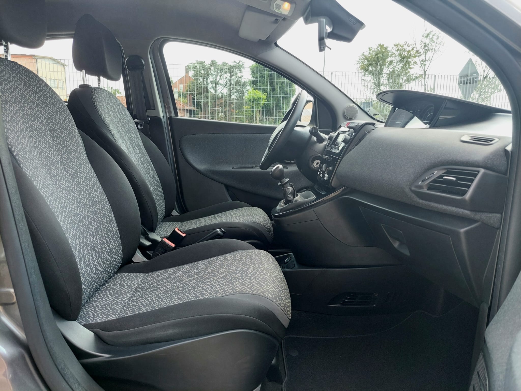 LANCIA Ypsilon 1.0 FireFly S&S Hybrid Silver Plus 5p. – 2023
